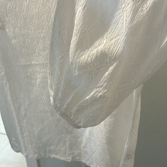 White Blouse RW&CO - Picture 3 of 6